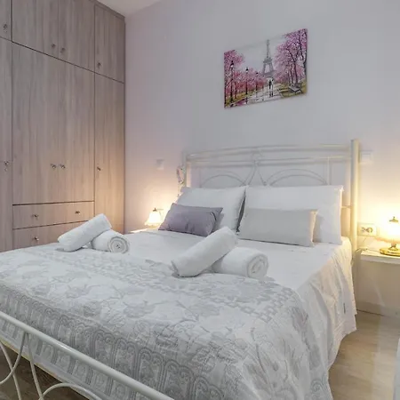 Happiness Str. Corfu Old Town Apartamento *